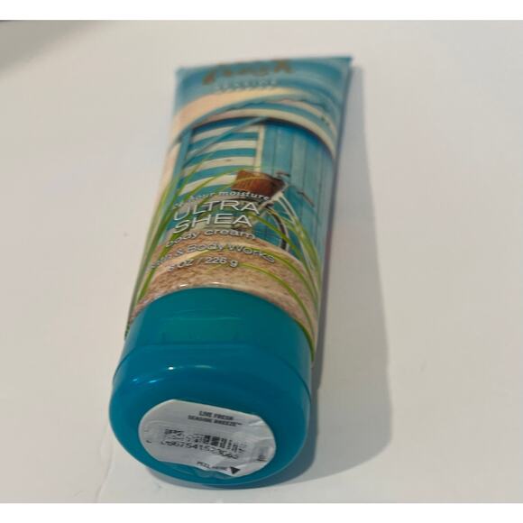 NEW Bath & Body Works Live Fresh Seaside Breeze Ultra  24 Hour Moisture 8 oz. - Picture 3 of 3
